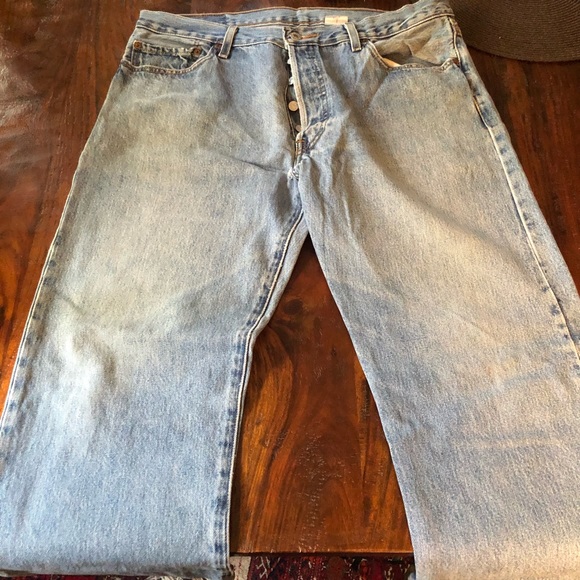 Levi’s 501 button fly jeans - Picture 2 of 4